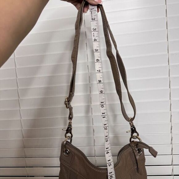 The Sak Crossbody Bag Taupe Brown Leather Adjustable Compact Travel Boho Purse - Picture 9 of 16